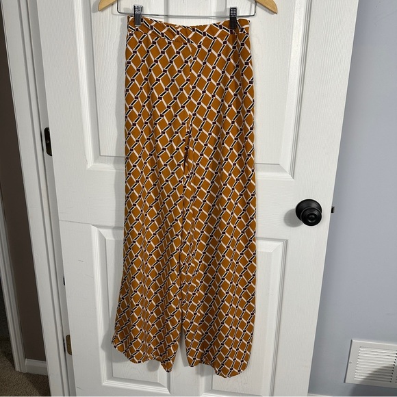 Forever 21 flowy wide leg pants, size small, geometric pattern, fall - Picture 1 of 9